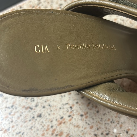 GIA Borghini Perni 03 Slip-On Sandals - Picture 6 of 6